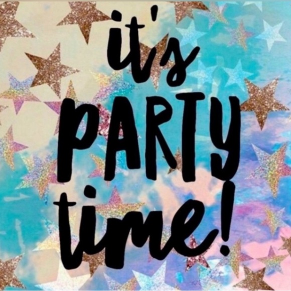 💄 I’M HOSTING 💄

🎉 I’m Hosting a Makeup Party 🎉
May 17th @ 9am - Picture 3 of 9